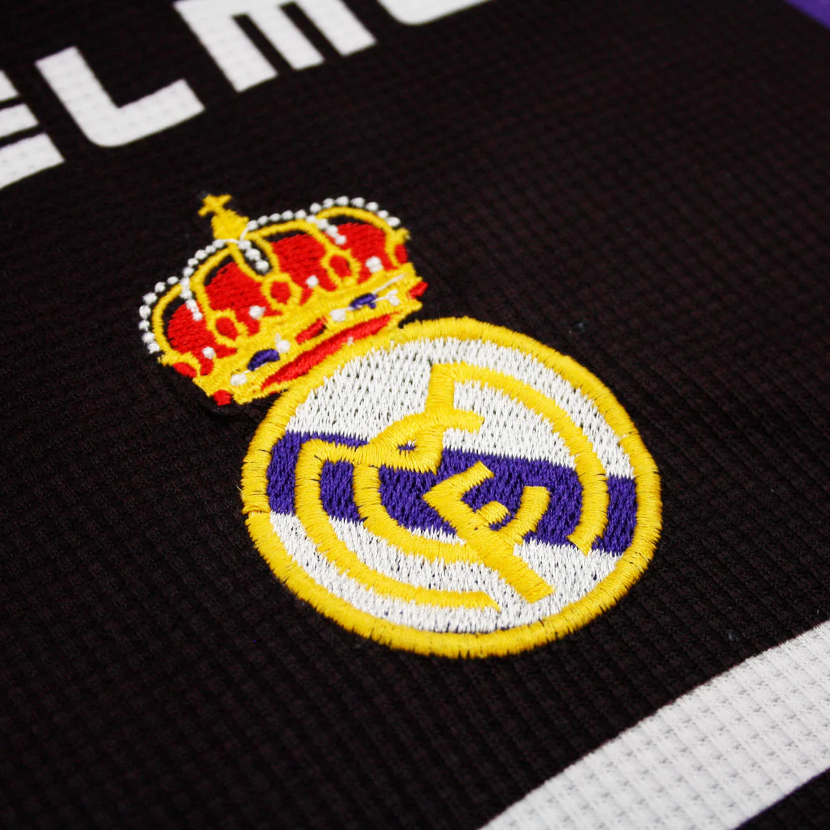 1997-98 Real Madrid CF 3a Equipación - Image 9