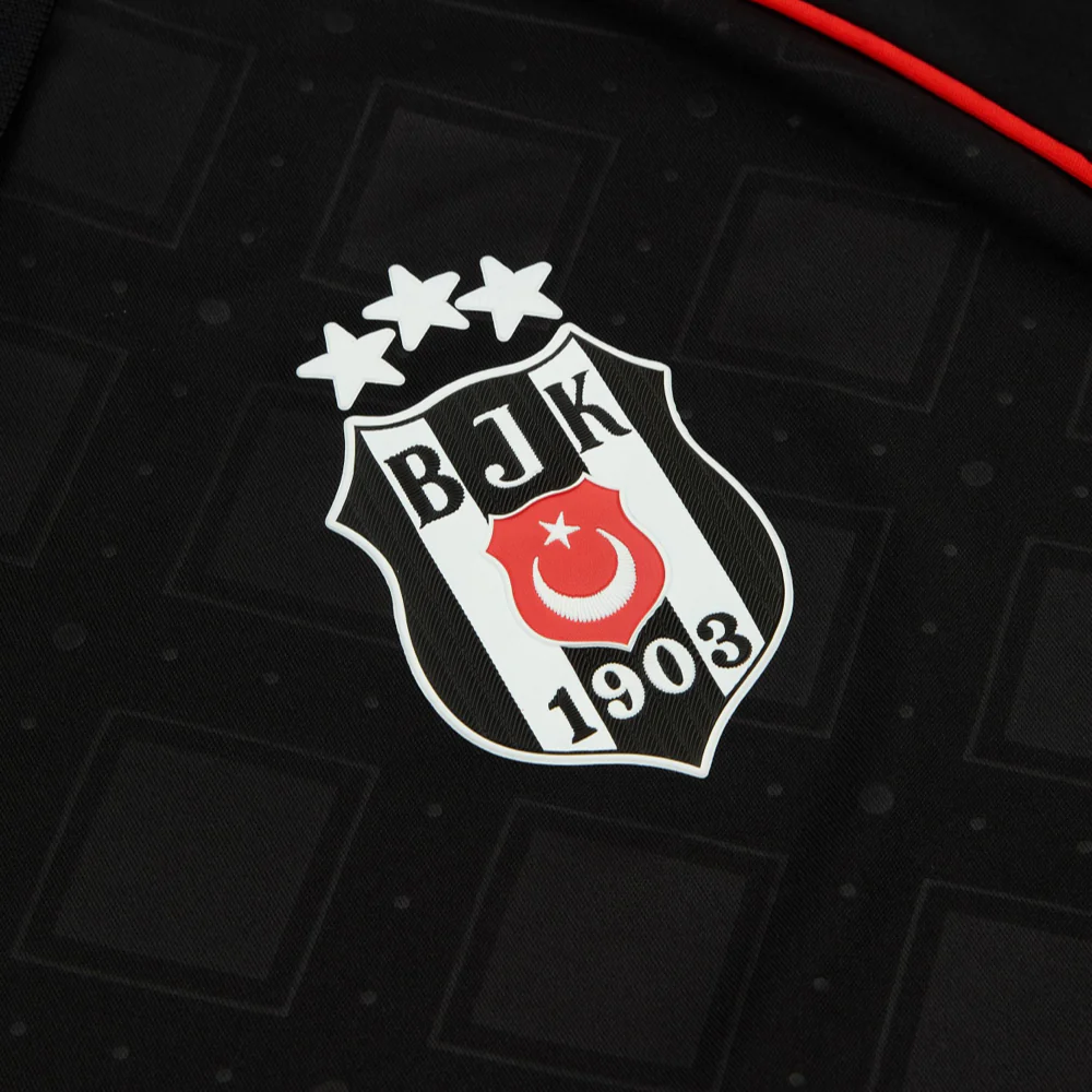 2025-26 Beşiktaş JK 3a Equipación - Image 3