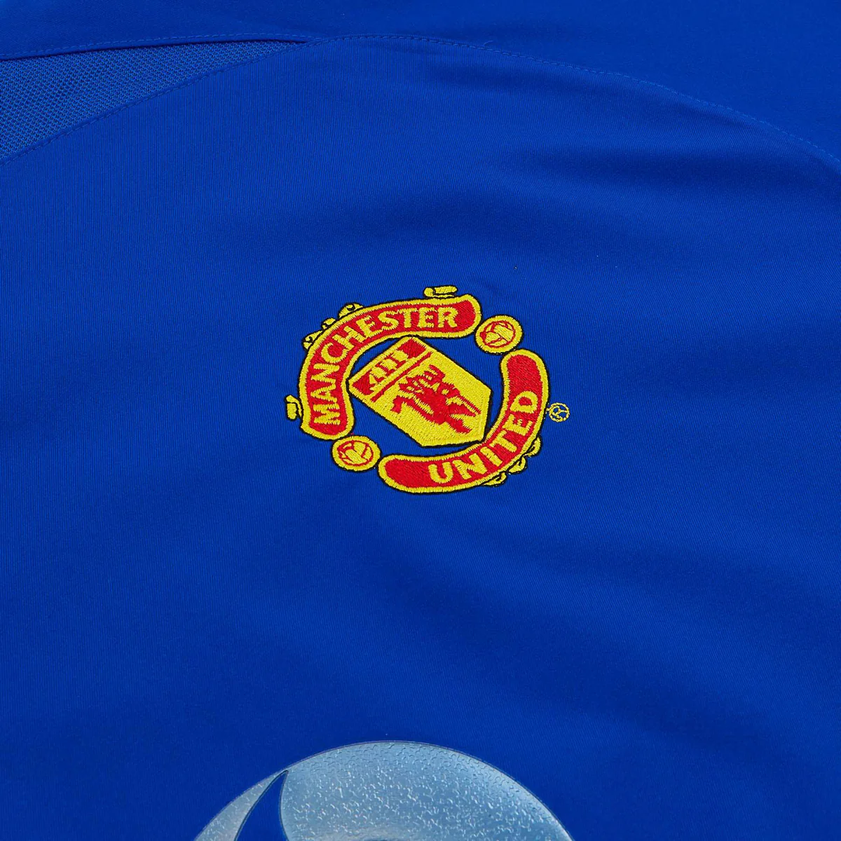 2002-04 Manchester United FC 2a Equipación - Image 4